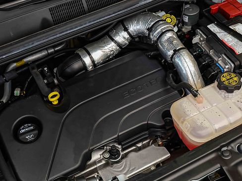 Used 2022 Buick Encore Preferred image 29