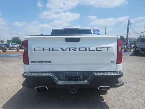 Used 2021 Chevrolet Silverado 1500 LT Trail Boss w/ Convenience Package II AWD/4WD image 4