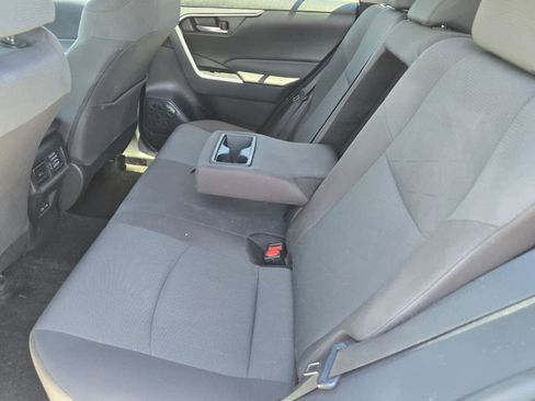 Used 2025 Toyota RAV4 XLE AWD/4WD image 14