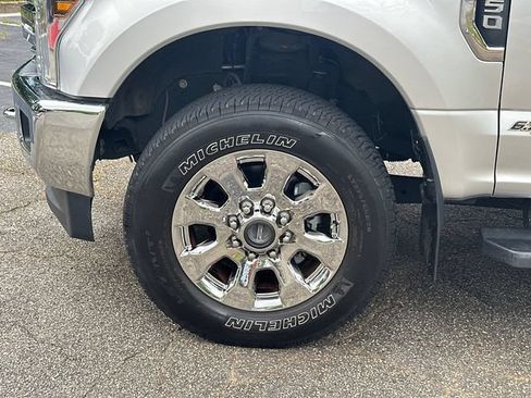 Used 2019 Ford F250 Lariat w/ Chrome Package AWD/4WD image 13