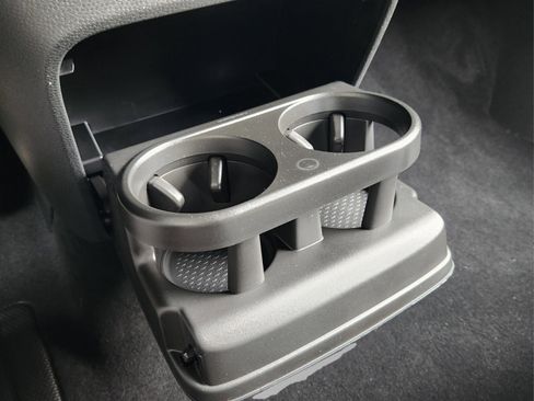 New 2025 Volkswagen ID. Buzz Pro S image 30