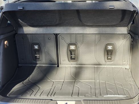 New 2026 Chevrolet Trax RS w/ Sunroof Package image 29