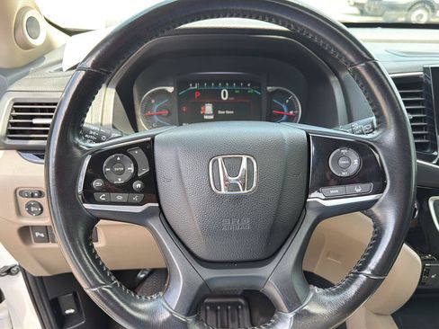 Used 2019 Honda Pilot Touring image 21