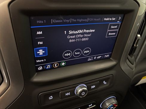 Used 2025 Chevrolet Silverado 1500 Custom image 31