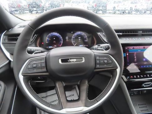 New 2026 Jeep Grand Cherokee L Limited AWD/4WD image 35