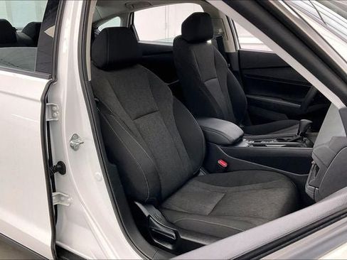 Certified 2024 Honda Accord EX image 7