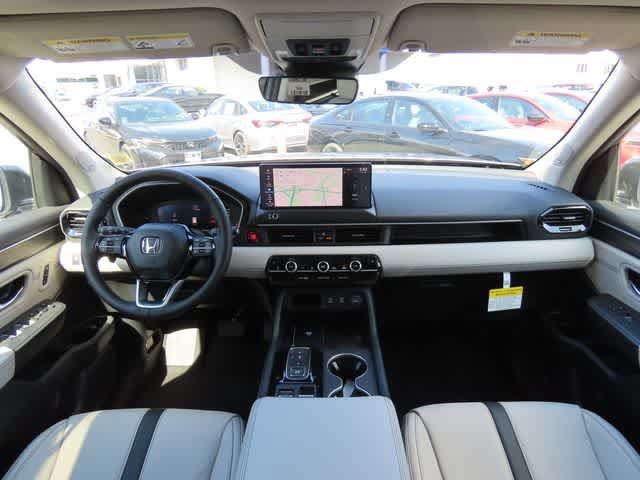 New 2026 Honda Pilot Touring image 21