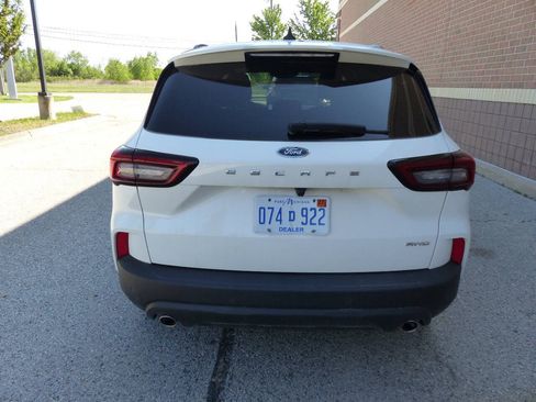 Used 2025 Ford Escape ST-Line w/ Tech Pack #1 AWD/4WD image 8
