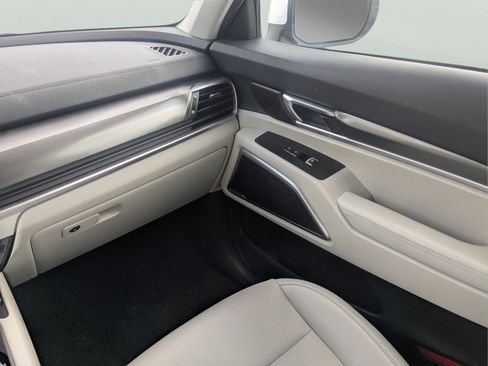 Used 2024 Kia Telluride S w/ S Sunroof Package FWD image 14