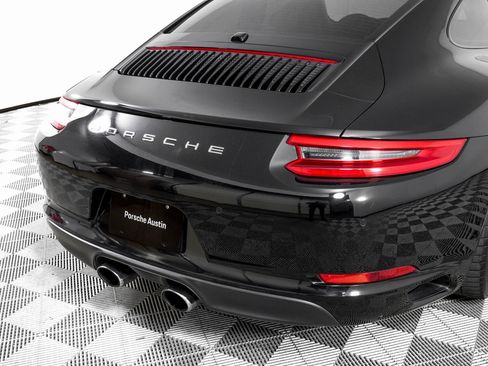 Used 2017 Porsche 911 Carrera S image 29
