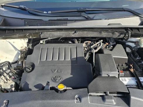 Used 2014 Toyota Highlander Limited image 9