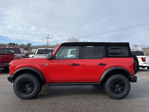 Used 2023 Ford Bronco Wildtrak image 5