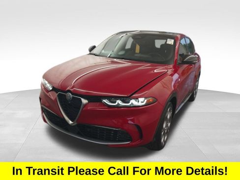 Used 2024 Alfa Romeo Tonale Ti AWD/4WD image 2