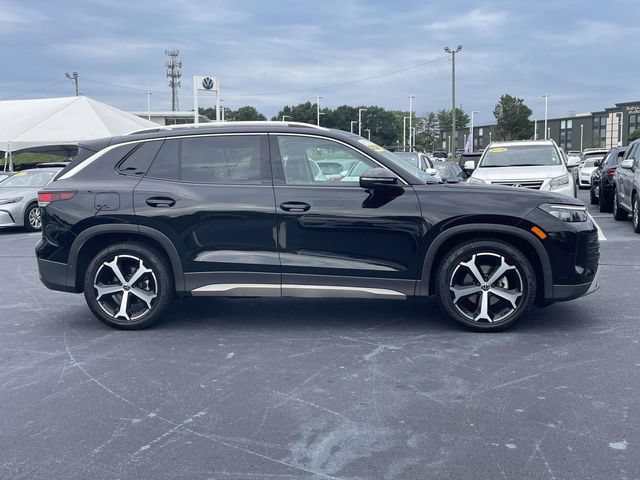 Certified 2026 Volkswagen Tiguan SE FWD image 8