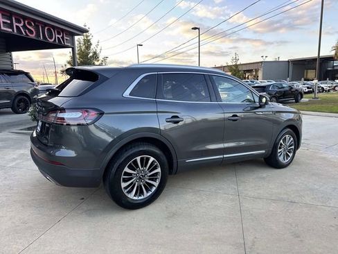 Used 2020 Lincoln Nautilus FWD w/ Equipment Group 101A image 8