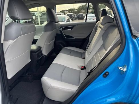 Used 2020 Toyota RAV4 XLE Premium AWD/4WD image 12