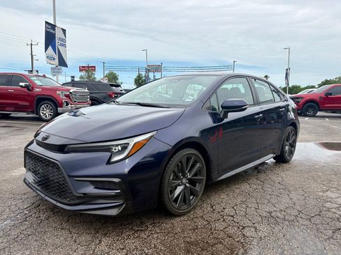 Used 2023 Toyota Corolla SE FWD image 9