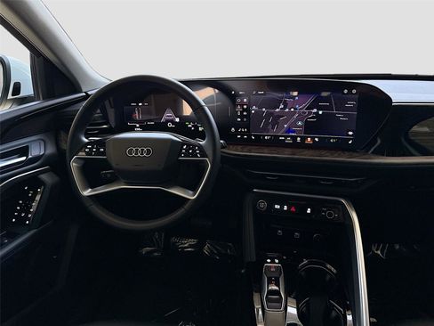 Certified 2025 Audi Q5 Premium w/ Convenience Package AWD/4WD image 22