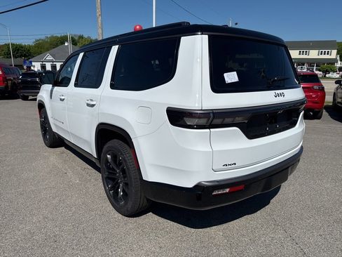 New 2026 Jeep Grand Wagoneer Summit AWD/4WD image 3