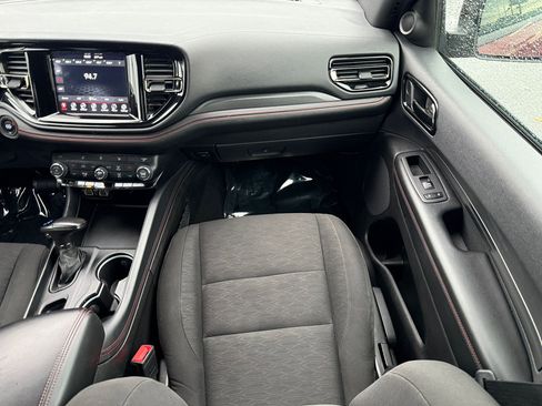 Used 2023 Dodge Durango GT image 26