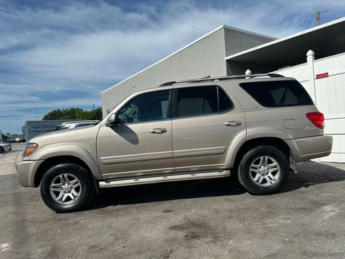 Used 2005 Toyota Sequoia Limited image 2