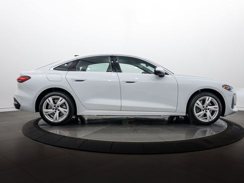 Used 2025 Audi A5 2.0T Premium Plus w/ Premium Plus AWD/4WD image 3