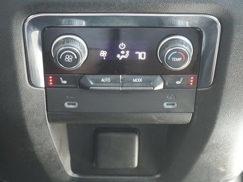 Used 2023 Chevrolet Suburban Z71 w/ Luxury Package AWD/4WD image 25