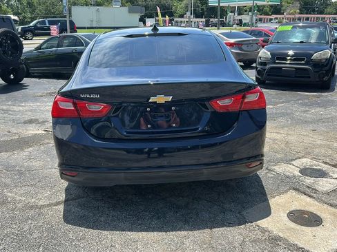 Used 2018 Chevrolet Malibu LS FWD image 5