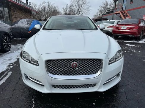 Used 2017 Jaguar XJ L Portfolio image 3
