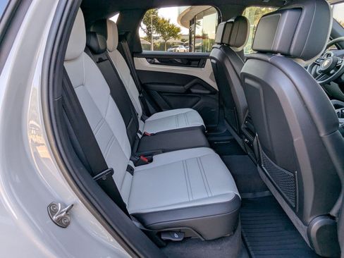 New 2026 Porsche Cayenne S AWD/4WD image 24