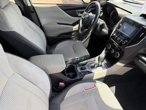 Used 2019 Subaru Forester Premium AWD/4WD image 5