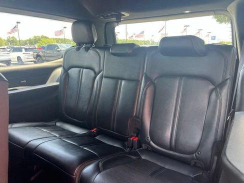 Used 2024 Jeep Wagoneer Series II w/ Flexible Seating Group AWD/4WD image 20