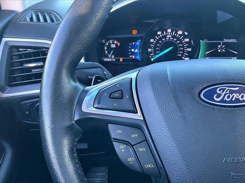 Used 2017 Ford Edge SEL w/ Equipment Group 201A image 19