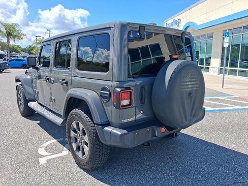 Used 2019 Jeep Wrangler Unlimited Sahara AWD/4WD image 7