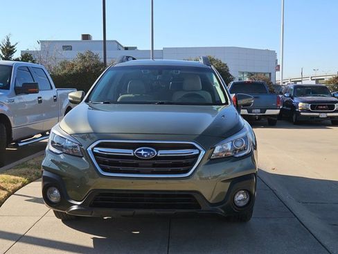 Used 2019 Subaru Outback 2.5i Premium image 2