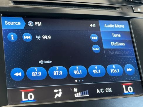 Used 2019 Acura ILX FWD image 18