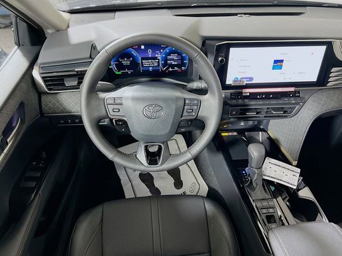 New 2026 Toyota Camry XLE FWD image 18