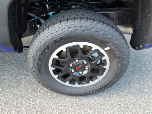 New 2025 Toyota Tacoma TRD Off-Road image 8