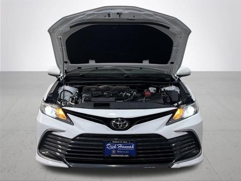 Used 2023 Toyota Camry LE FWD image 5