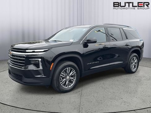 New 2026 Chevrolet Traverse LT w/ LPO, Floor Liner Package image 2