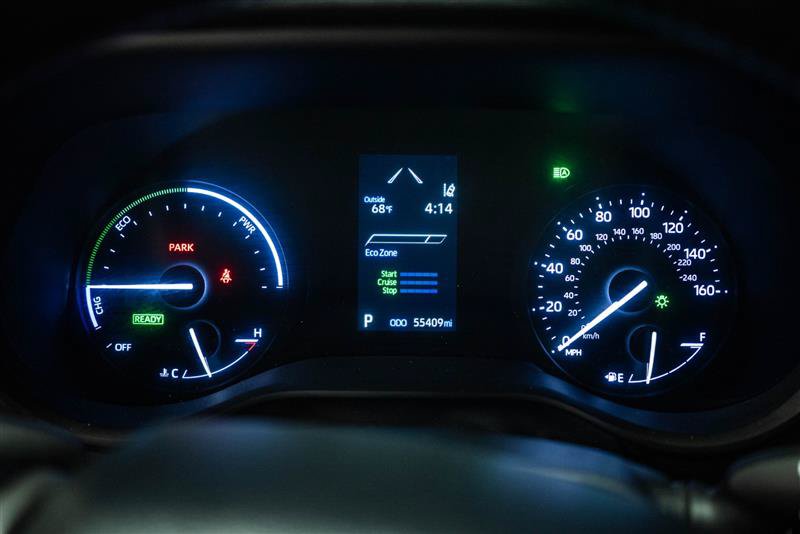 Used 2023 Toyota Sienna XLE FWD image 18