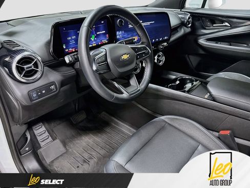 Used 2024 Chevrolet Blazer EV LT AWD/4WD image 12