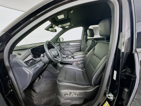 Used 2025 Buick Enclave Preferred image 13