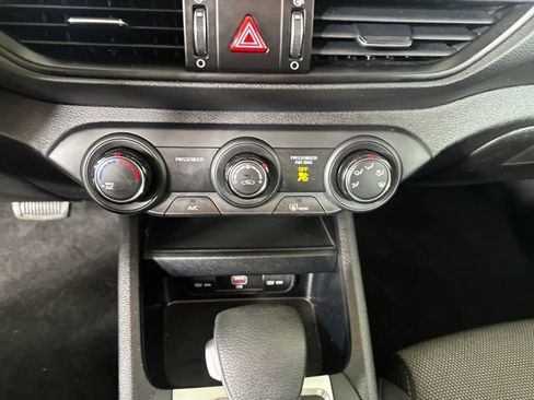 Used 2023 Kia Forte LXS w/ LXS Technology Package image 23