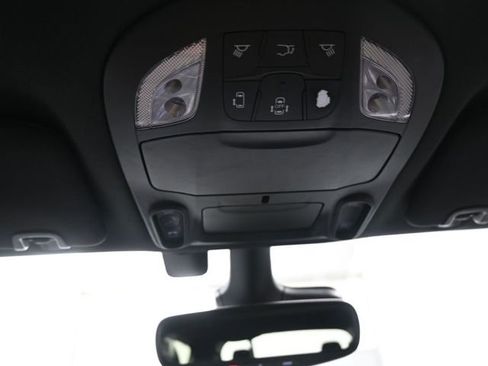 Used 2019 Chrysler Pacifica Limited w/ Advanced Safetytec Group image 12