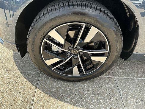 Certified 2026 Volvo XC60 B5 Plus w/ Protection Package Premier AWD/4WD image 13
