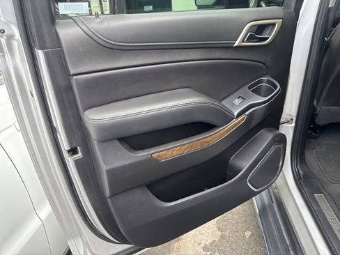 Used 2020 GMC Yukon XL Denali image 13