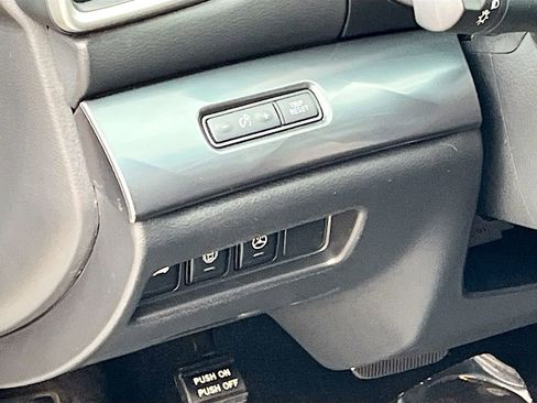 Used 2023 Nissan Maxima SR w/ Sport Mat Group FWD image 10