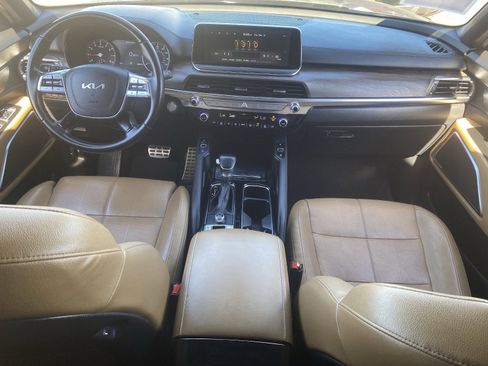 Used 2022 Kia Telluride SX w/ Towing Package image 16