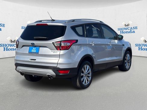 Used 2017 Ford Escape Titanium image 8